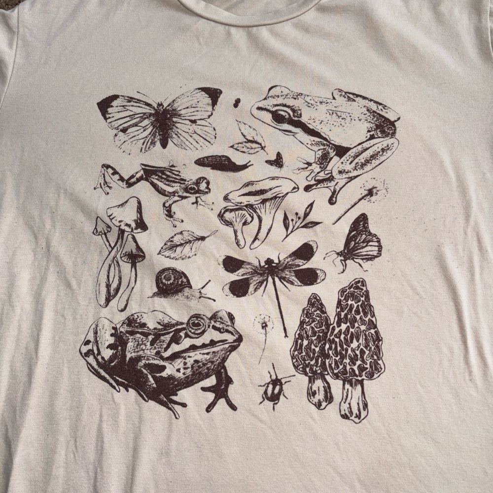 Nature Graphic Tee mushrooms Frogs & Butterflies Cream medium